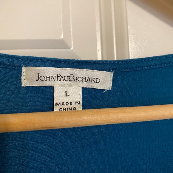 Turquoise top - Picture 2 of 4